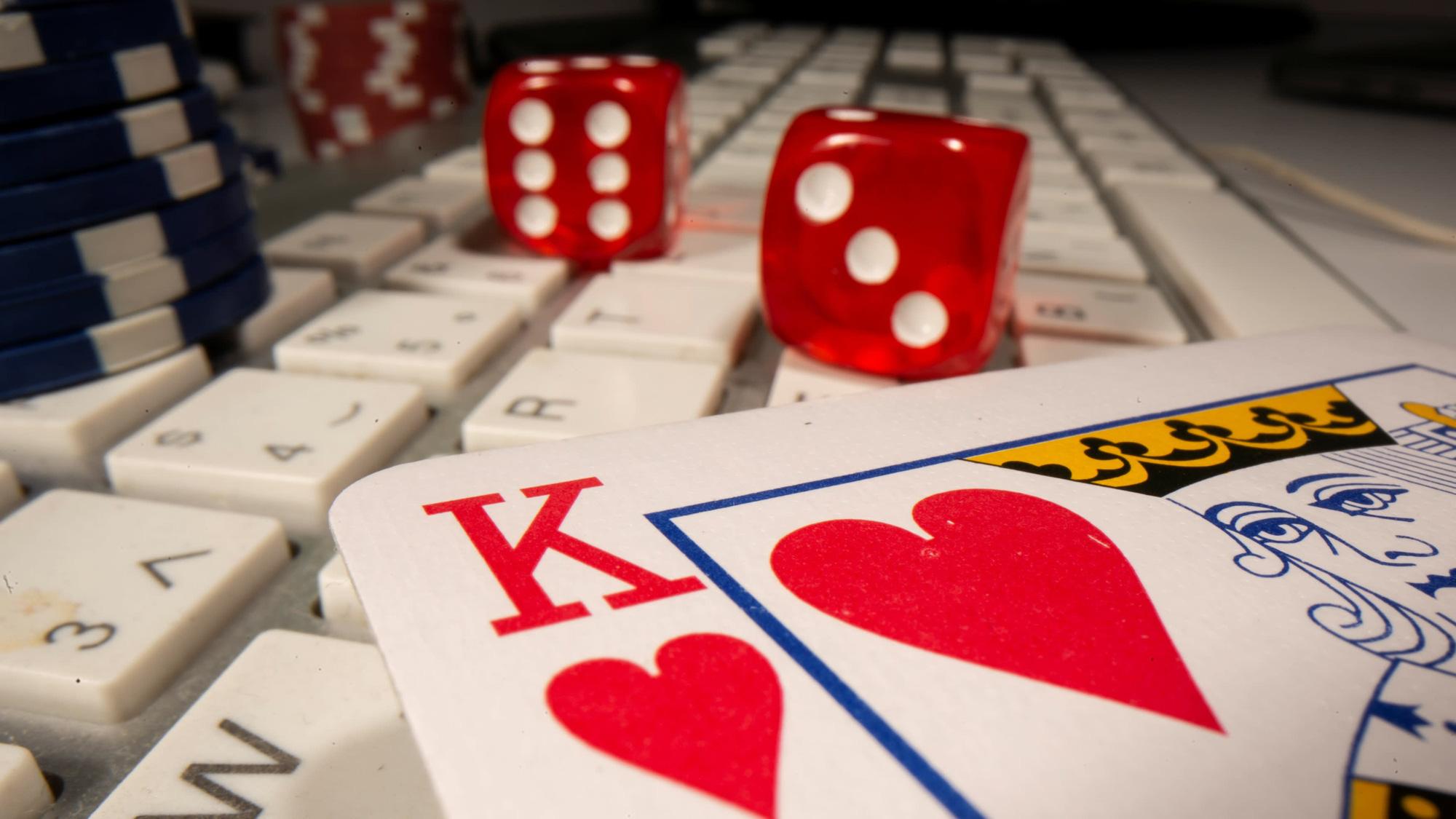 Casino trực tuyến là gì Tìm hiểu chi tiết về sòng bạc online hiện đại năm 2024